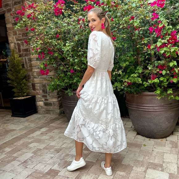 From my closet to yours ✨ - Picture 7 of 8